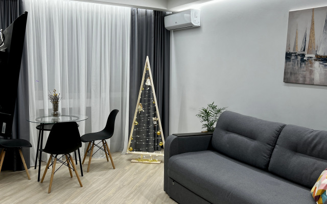 V Tsentre Sevastopolya Apartments