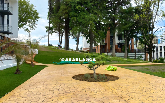 Casablanka Hit s Bolshoy Terrasoy s Vidom na More Apartments