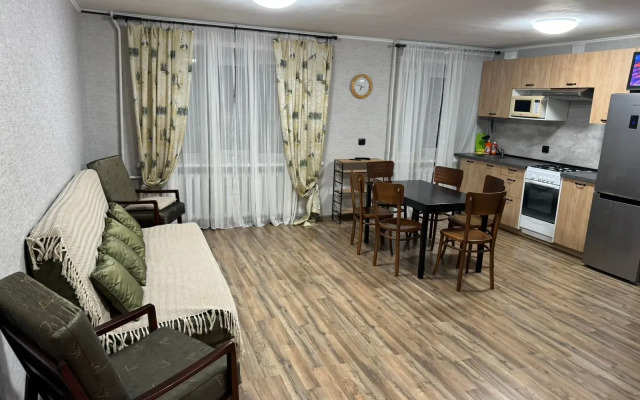 Uyutnaya Kvartirka U Naberezhnoy Apartments