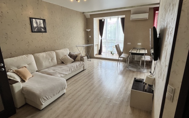 Lyuks Flat