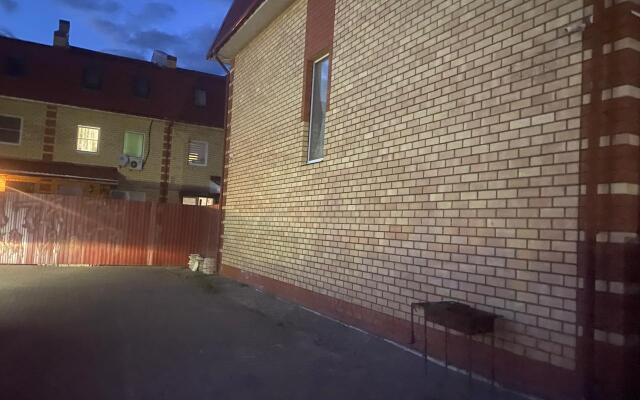 Taunkhaus 150 Kv.M. Na Yaroslavskoy Private House