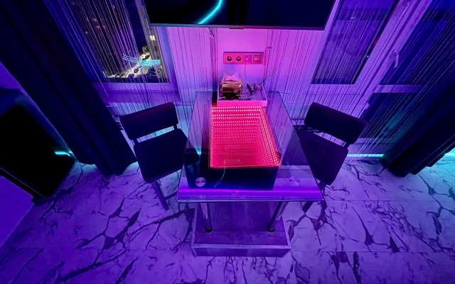 Studiya Neon Flat