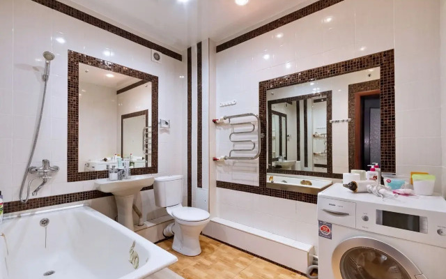 Na Vladimirovskoy 21 Flat