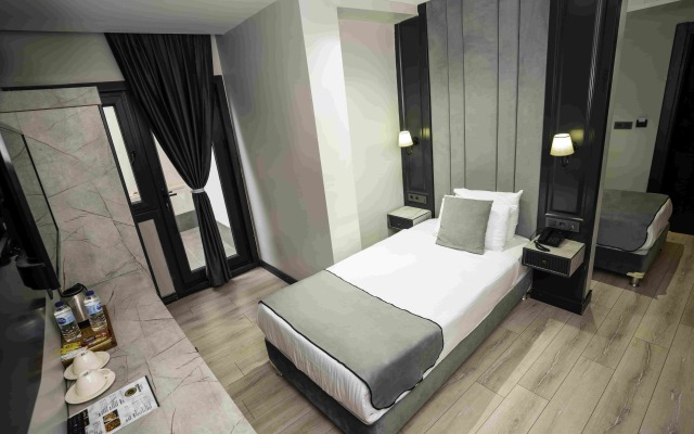 Express Plus Hotel
