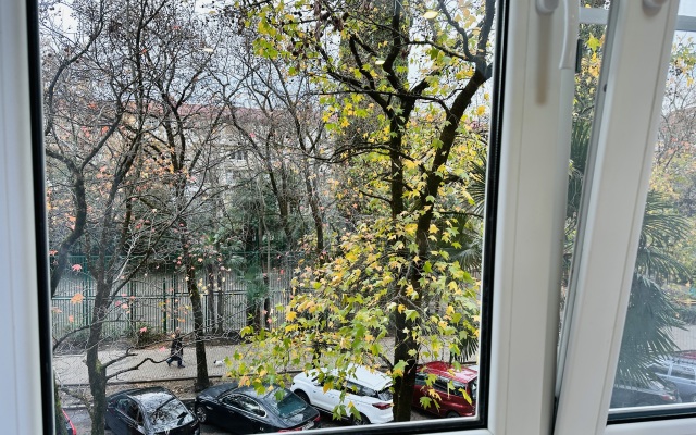 Tsvet Morya Ulitsa Roz 2-Komnatnaya Flat