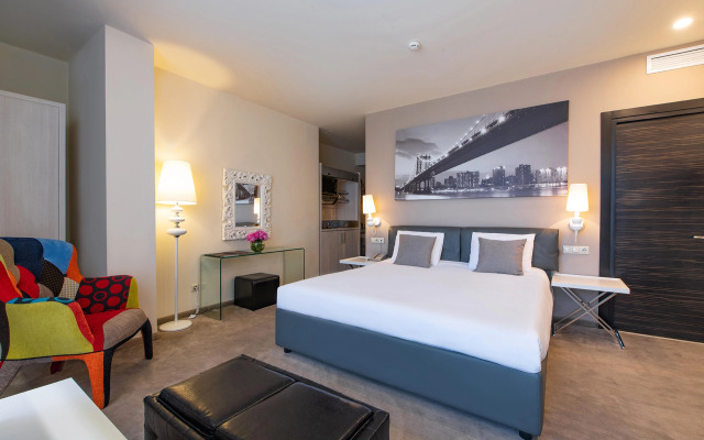 Opera Suite Hotel