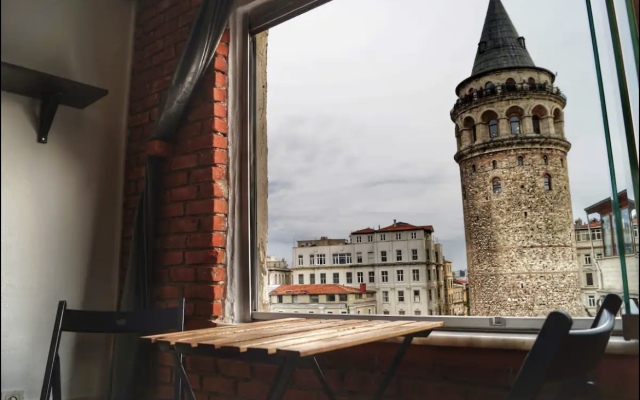 Апартаменты In the heart of Istanbul - Galata Tower view