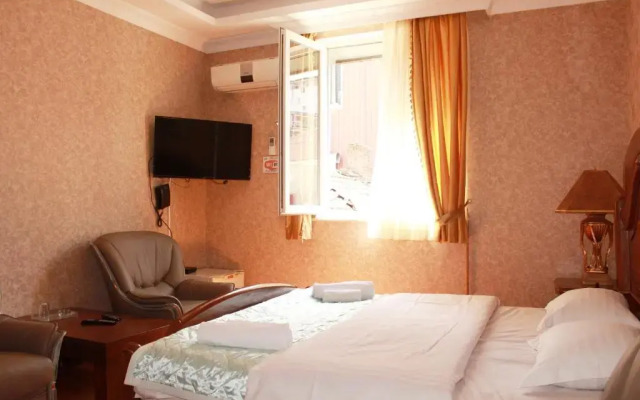 Hotel Elegant