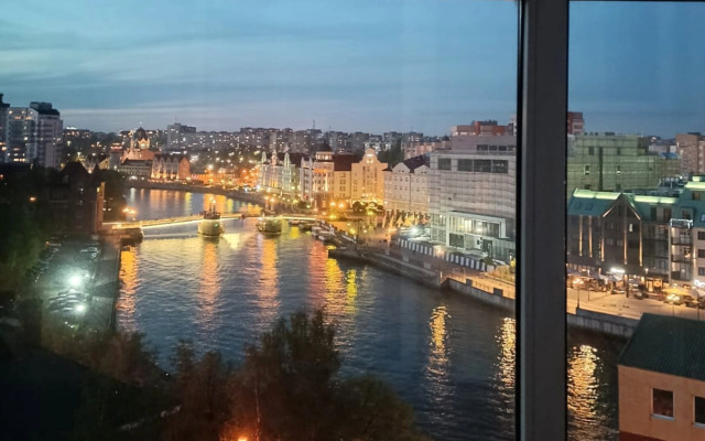 S Shikarnym Vidom na Rybnuyu Derevnyu Flat
