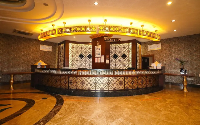 Throne Beach Resort & Spa
