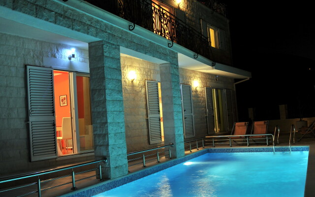 Mare Villa