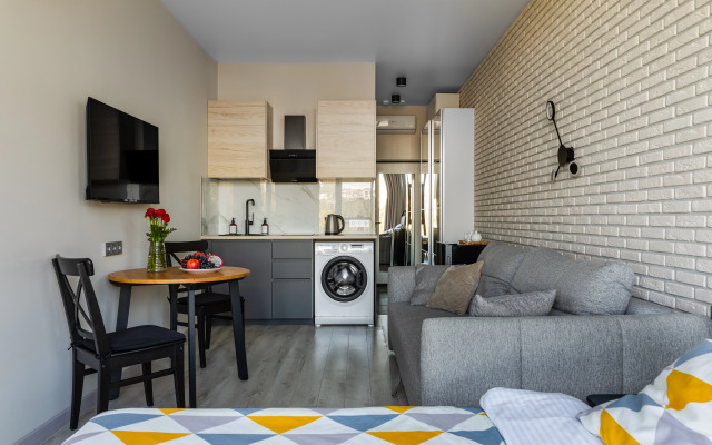 Metropol y Tropicheskogo Parka Apartments 1