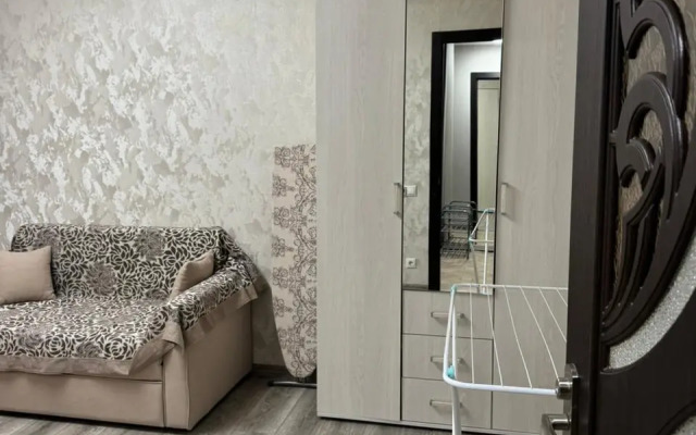 Odnokomnatnye Apartamenty Milana Flat