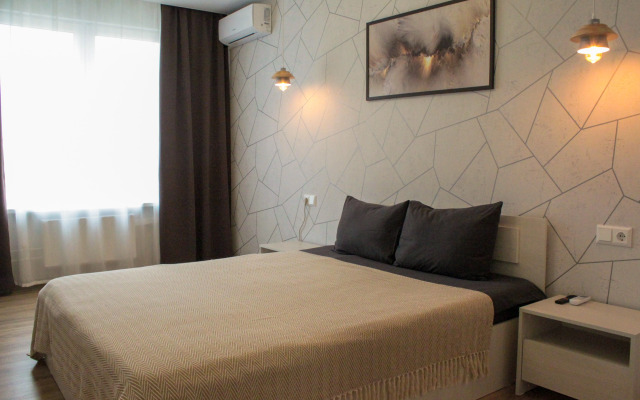 Na Romanovskoy 7 Flat