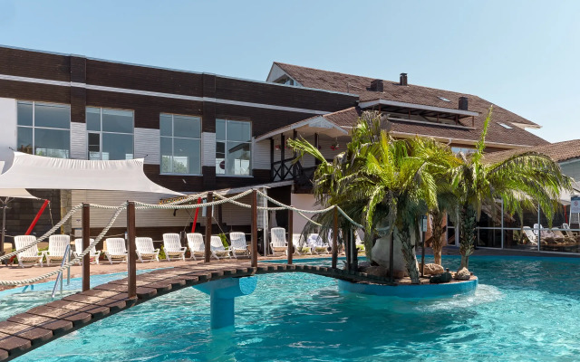 Dolphin Planet Hotel & SPA