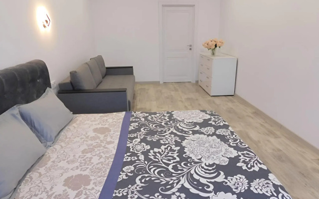 Tsentr Tsvetnik Radon Bunimovicha 1ka Flat