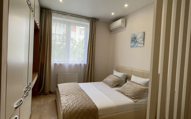 V Atmosfernom Tsentre Nemetskoy Derevni Flat