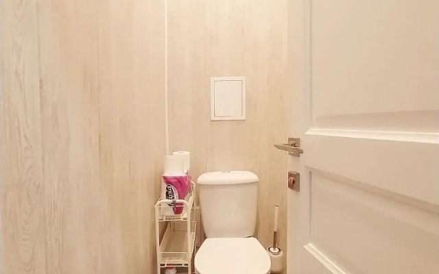 Prostornaya odnokomnatnaya v tsentre Yaroslavlya Flat