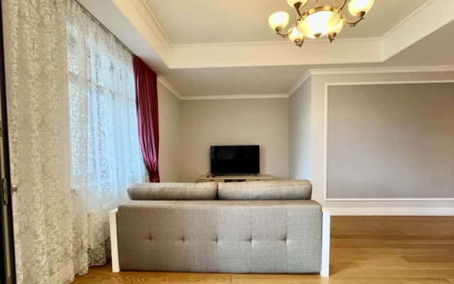 Dvukhkomnatnye s Balkonom Premium Klassa v Zhk Diplomat Apartments