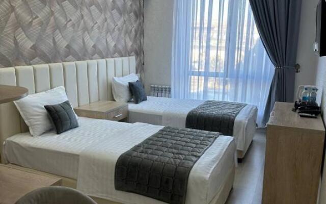 Ulugbek Grand Hotel