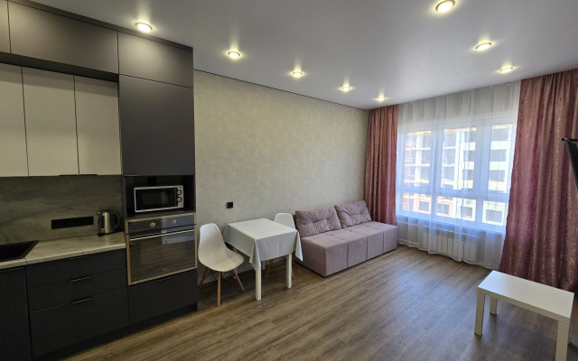 Kemkomfort na b-r Stroiteley 60k3 na 15 etazhe Apartments