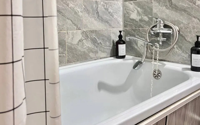 Апартаменты на Революции