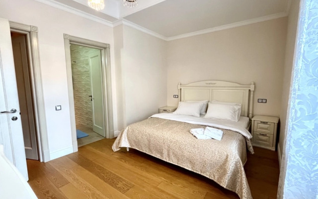 Dvukhkomnatnye s Balkonom Premium Klassa v Zhk Diplomat Apartments
