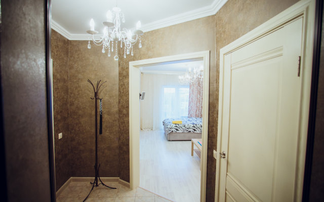 Na Oktyabr'skoj Revolyutsii 27 Apartments