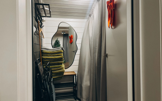 Частный дом с гриль-мангалом, сауной и большой террасой