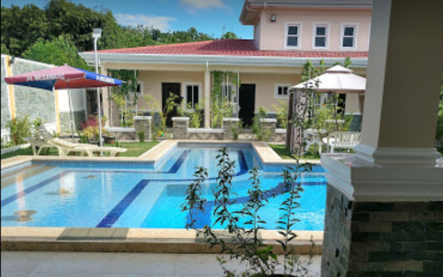 Venezia Suites Hotel
