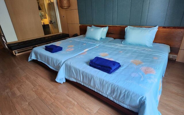 ChillChill  Riverside Hotel
