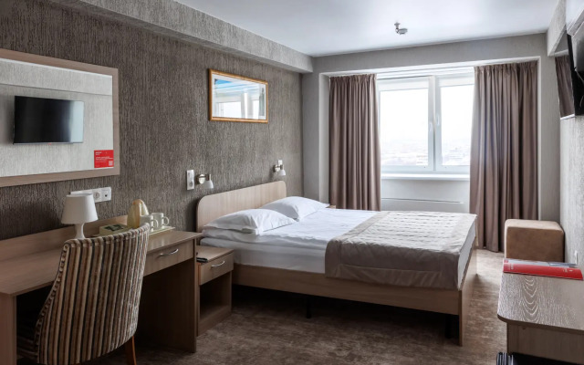 Azimut Kemerovo Hotel 