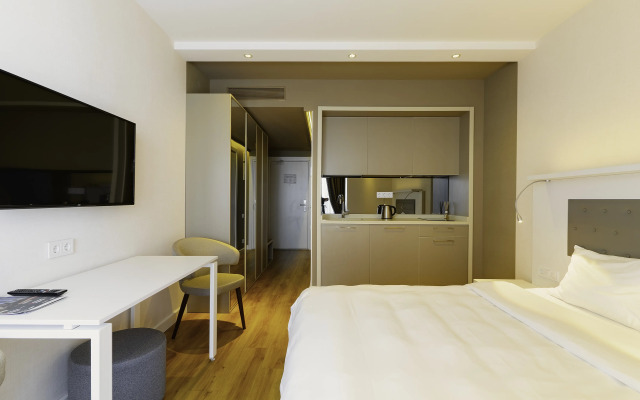 Alliance Palace by Grand City Apartment Hotel