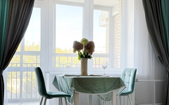 Na Vzlyotnoy Ulitse 7l Flat