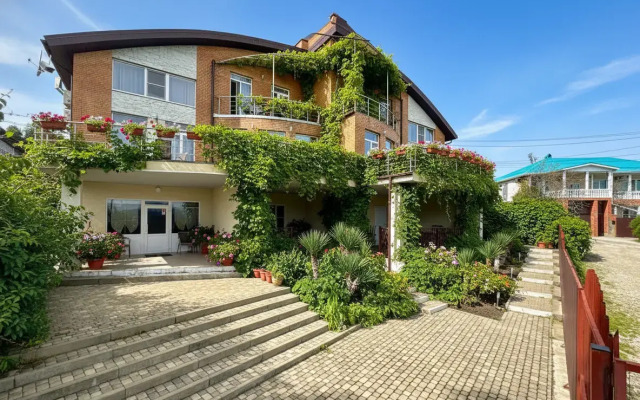 Гостевой дом Лето