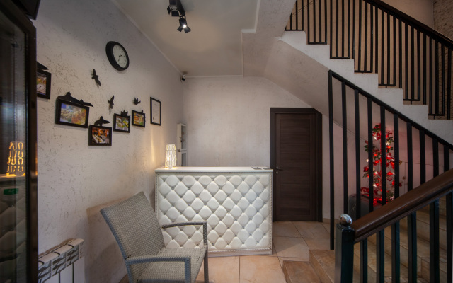 Van Mini-Hotel