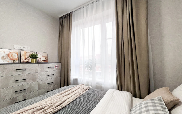 Апартаменты Шикарные с Лоджией для 4-х в Батайске