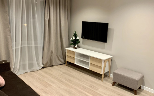 Na ul Kartashikhina 4 Flat