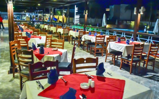 Ivy Cyrene Island Aqua Park Resort