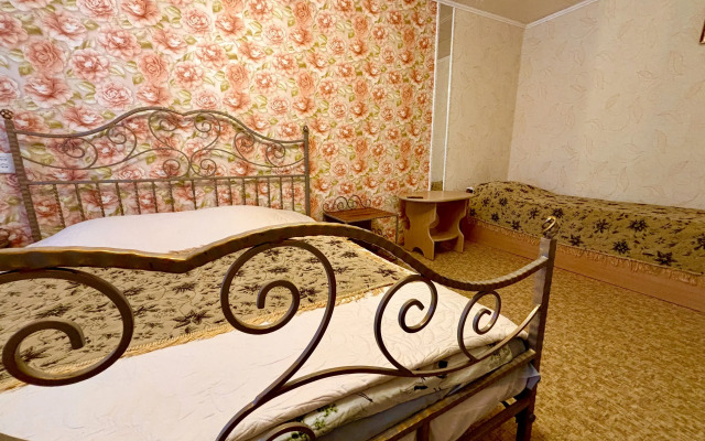 Na Ulitse Kommunalnaya 58a Flat