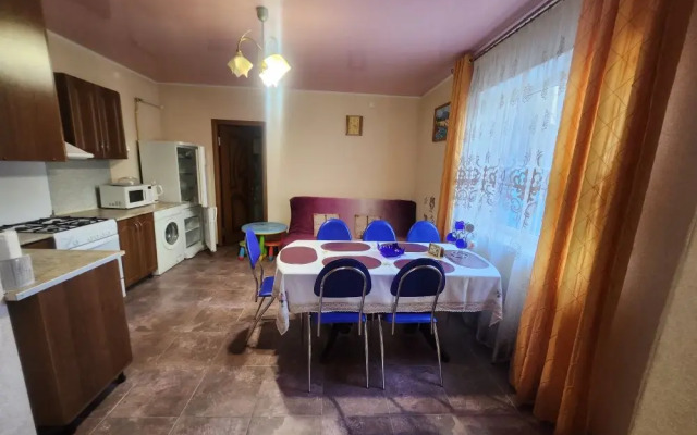 Частный дом Уютный трехкомнатный