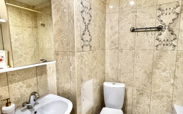 Uyutnaya Odnushka U Berega Flat