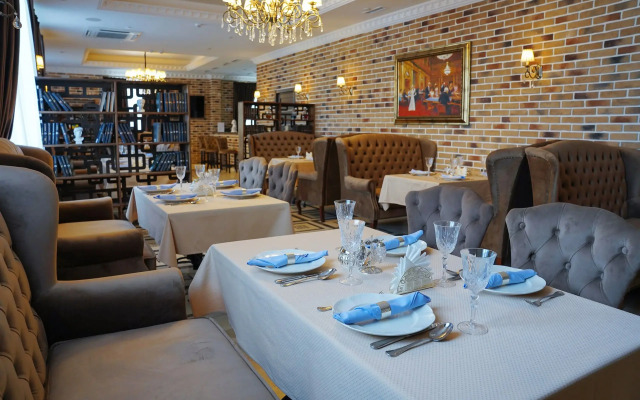Dostoyevskiy Hotel