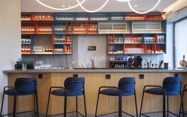 Cosmos Adler Hotel