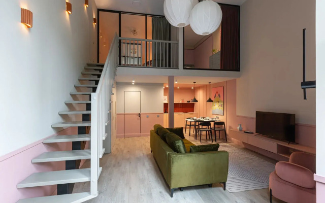 Апартаменты  3-х Комнатные Двухуровневые Pina Colada