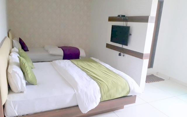 Maryland by Sky Stays Hotel