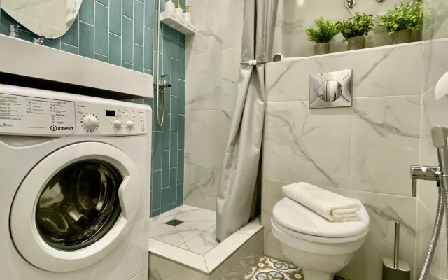 Dizaynerskaya Studiya S Dvuspalnoy Krovatyyu Flat