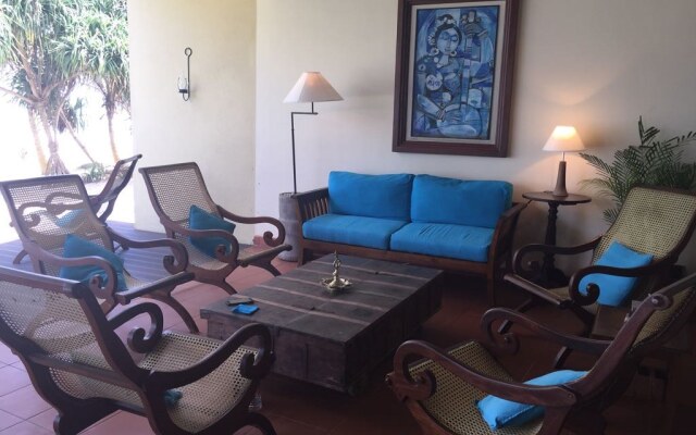 South Point Villa - 3 bedroom Beach Front Villa