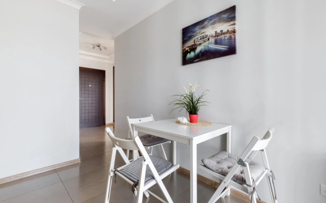 Апартаменты Полулюкс с Балконом и Красивым Видом Юг-Апарт