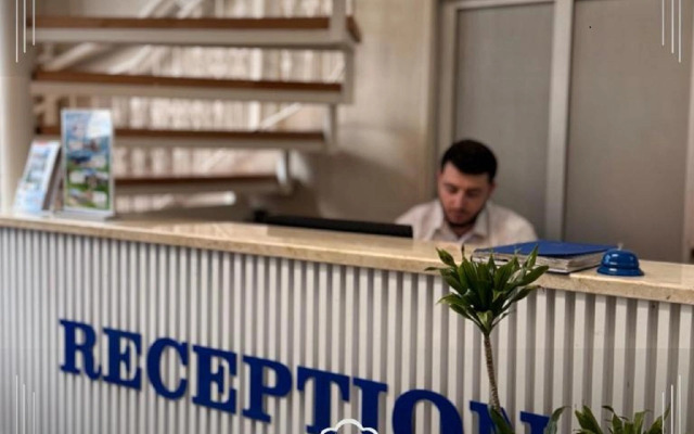 Perla De Mar Inn Hotel